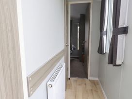 Caravan - Anglesey - 1173447 - thumbnail photo 14
