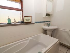 ROSE COTTAGE - County Clare - 1173554 - thumbnail photo 23