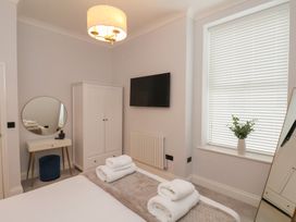 The Salisbury Apartment 203 - North Yorkshire (incl. Whitby) - 1173645 - thumbnail photo 14