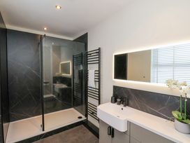 The Salisbury Apartment 404 - North Yorkshire (incl. Whitby) - 1173650 - thumbnail photo 18