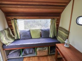Bramble The Retro Caravan - Lake District - 1173683 - thumbnail photo 5