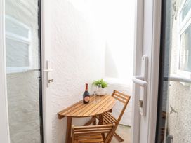 3 Rosemary Lane - North Wales - 1173715 - thumbnail photo 18