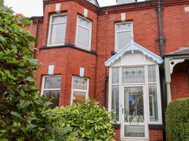 An exterior view of a house with a decorative entrance at Kingfisher House Saltburn-by-the-Sea