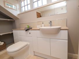 A bathroom with a sink and toilet at Spring Cottage in York