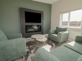 Number 2 Villa - The View - County Donegal - 1174209 - thumbnail photo 6