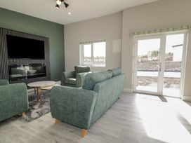Number 2 Villa - The View - County Donegal - 1174209 - thumbnail photo 7