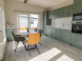 Number 2 Villa - The View - County Donegal - 1174209 - thumbnail photo 9