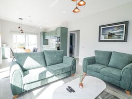 Number 3 Villa - The View - County Donegal - 1174210 - thumbnail photo 6