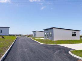 Number 3 Villa - The View - County Donegal - 1174210 - thumbnail photo 21