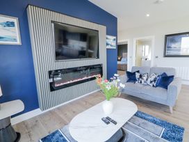 Number 5 Villa - The View - County Donegal - 1174211 - thumbnail photo 4
