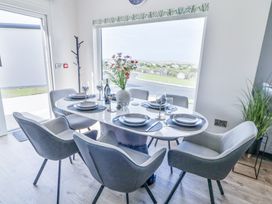 Number 5 Villa - The View - County Donegal - 1174211 - thumbnail photo 5