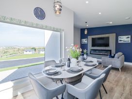 Number 5 Villa - The View - County Donegal - 1174211 - thumbnail photo 6