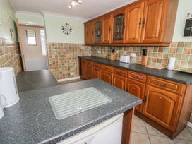 Llain Delyn - Anglesey - 1174294 - thumbnail photo 10