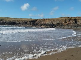 Llain Delyn - Anglesey - 1174294 - thumbnail photo 20