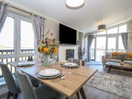 Life's a Beach - Norfolk - 1174299 - thumbnail photo 9