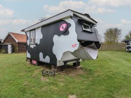 Betsy (Cow Shed 2) - Suffolk & Essex - 1174325 - thumbnail photo 1