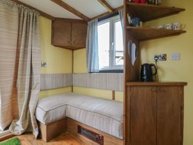 Betsy (Cow Shed 2) - Suffolk & Essex - 1174325 - thumbnail photo 4