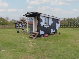 Betsy (Cow Shed 2) - Suffolk & Essex - 1174325 - thumbnail photo 13