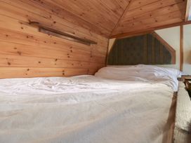 Buttercup (Cow Shed 3) - Suffolk & Essex - 1174328 - thumbnail photo 7