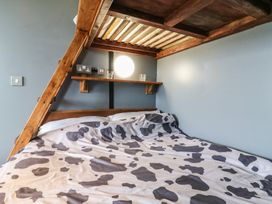 Dozy Dotty (Cow Shed 4) - Suffolk & Essex - 1174329 - thumbnail photo 11