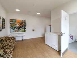 Dozy Dotty (Cow Shed 4) - Suffolk & Essex - 1174329 - thumbnail photo 24