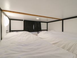 Bluebelle (Cow Shed 5) - Suffolk & Essex - 1174330 - thumbnail photo 10
