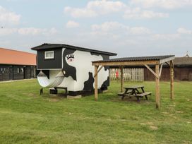 Bluebelle (Cow Shed 5) - Suffolk & Essex - 1174330 - thumbnail photo 11