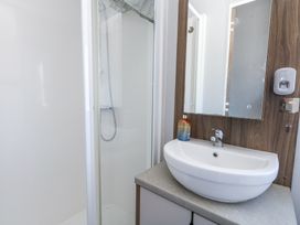 13 Sunset Terrace Rockley Park - Dorset - 1174365 - thumbnail photo 15