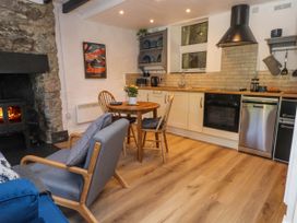 4 Old Tanrhiw - North Wales - 1174449 - thumbnail photo 5