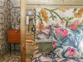 Hercules Shepherd's Hut - Somerset & Wiltshire - 1175004 - thumbnail photo 10