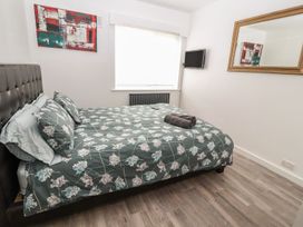 11 Seabreeze - North Wales - 1175101 - thumbnail photo 8
