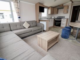 Caravan B8 - North Wales - 1175441 - thumbnail photo 4