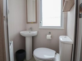 Caravan B8 - North Wales - 1175441 - thumbnail photo 17