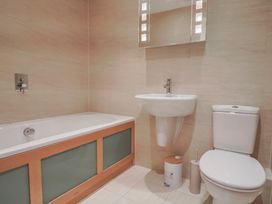 36 Quay West Apartments -  - 1175511 - thumbnail photo 22