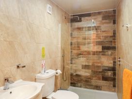 The Cabin - Anglesey - 1175829 - thumbnail photo 6