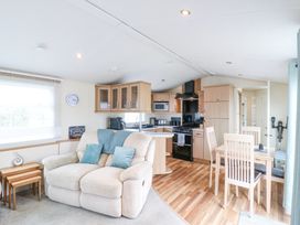 Bluebird - Suffolk & Essex - 1176290 - thumbnail photo 3