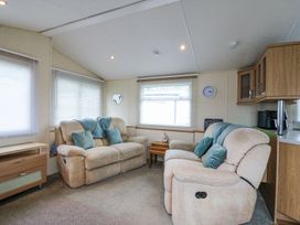 Bluebird - Suffolk & Essex - 1176290 - thumbnail photo 5