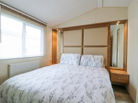 Bluebird - Suffolk & Essex - 1176290 - thumbnail photo 12