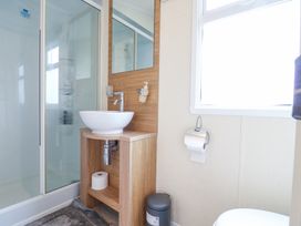 Bluebird - Suffolk & Essex - 1176290 - thumbnail photo 19