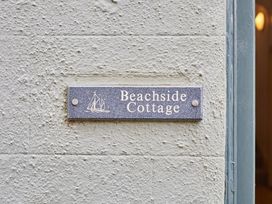 A plaque displaying the name Beachside Cottage in Sandsend