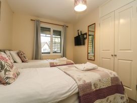 Valley Lodge 31 - Cornwall - 1176411 - thumbnail photo 17