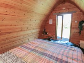 Deer Pod - North Yorkshire (incl. Whitby) - 1176519 - thumbnail photo 5