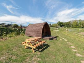 Deer Pod - North Yorkshire (incl. Whitby) - 1176519 - thumbnail photo 7