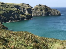 A view of cliffs and ocean at Tremorla in Boscastle