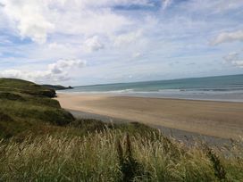 The Pink House - South Wales - 1177394 - thumbnail photo 23