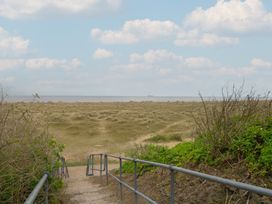 No. 2 - Seaview - Suffolk & Essex - 1177552 - thumbnail photo 29