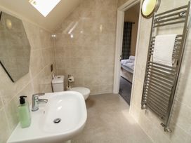 James Ville Marina Lodge 7 - Lincolnshire - 1177761 - thumbnail photo 14