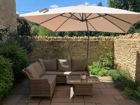 The Threshing Barn - Cotswolds - 1177873 - thumbnail photo 46