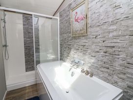 34 The Beaumont - South Wales - 1177892 - thumbnail photo 17