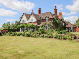 A house with a garden in Ledbury